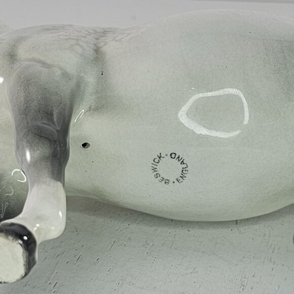 Beswick England Mare Facing Left Dapple Gray #976 *Repaired* - Picture 10 of 11